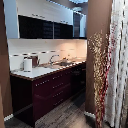 The Easy House Apartman Tirana